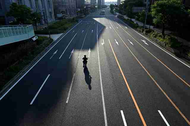 每日大赛趋势观察:2025春季赛震撼来袭